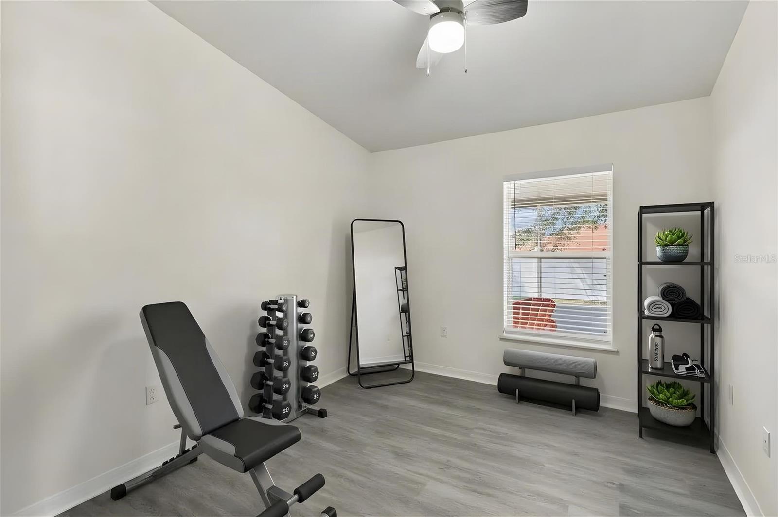 755 Lobelia Dr Property Photo 8