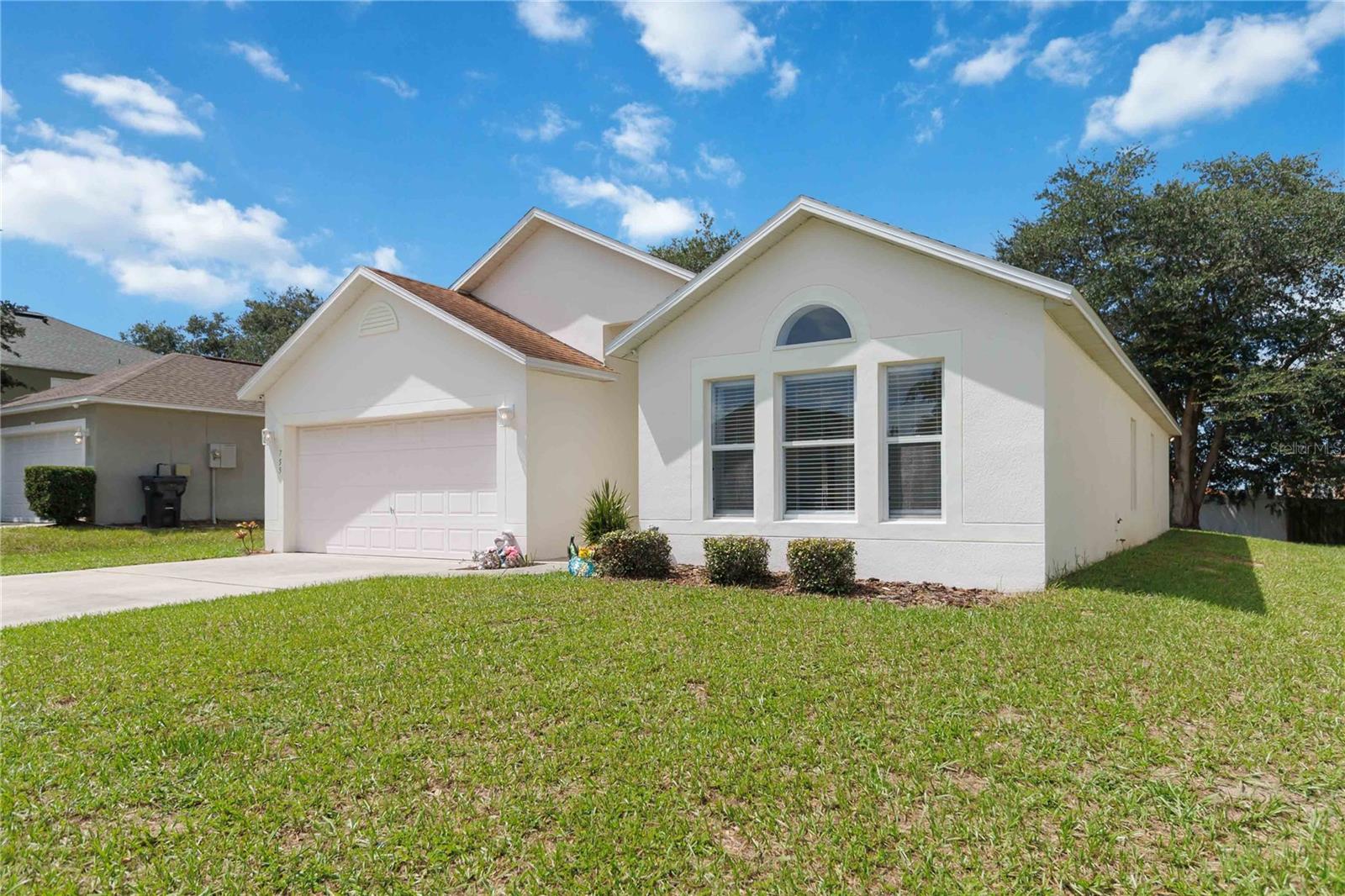 755 Lobelia Dr Property Photo 13