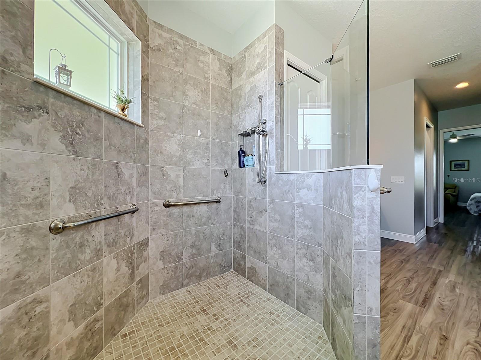 2595 Jolena Dr Property Photo 26