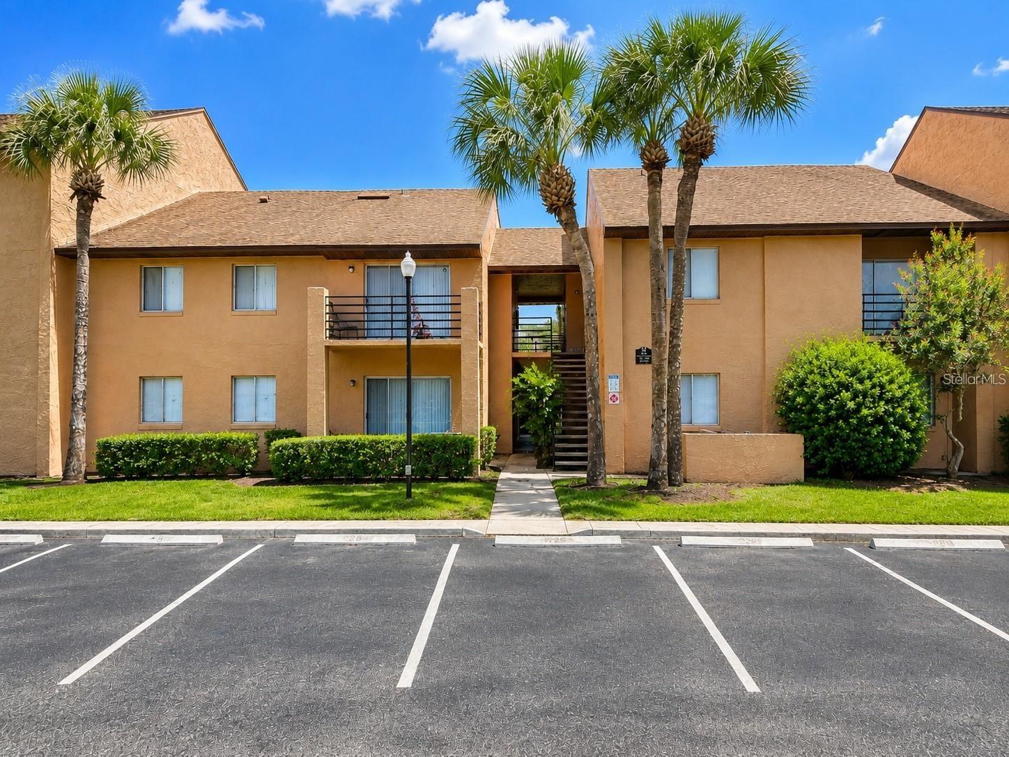 5220 VIA HACIENDA CIR #A112 Property Photo 1