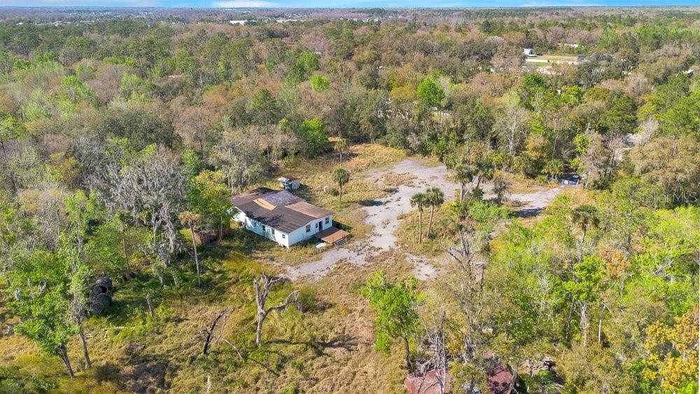 953 Baron Rd Property Photo 3