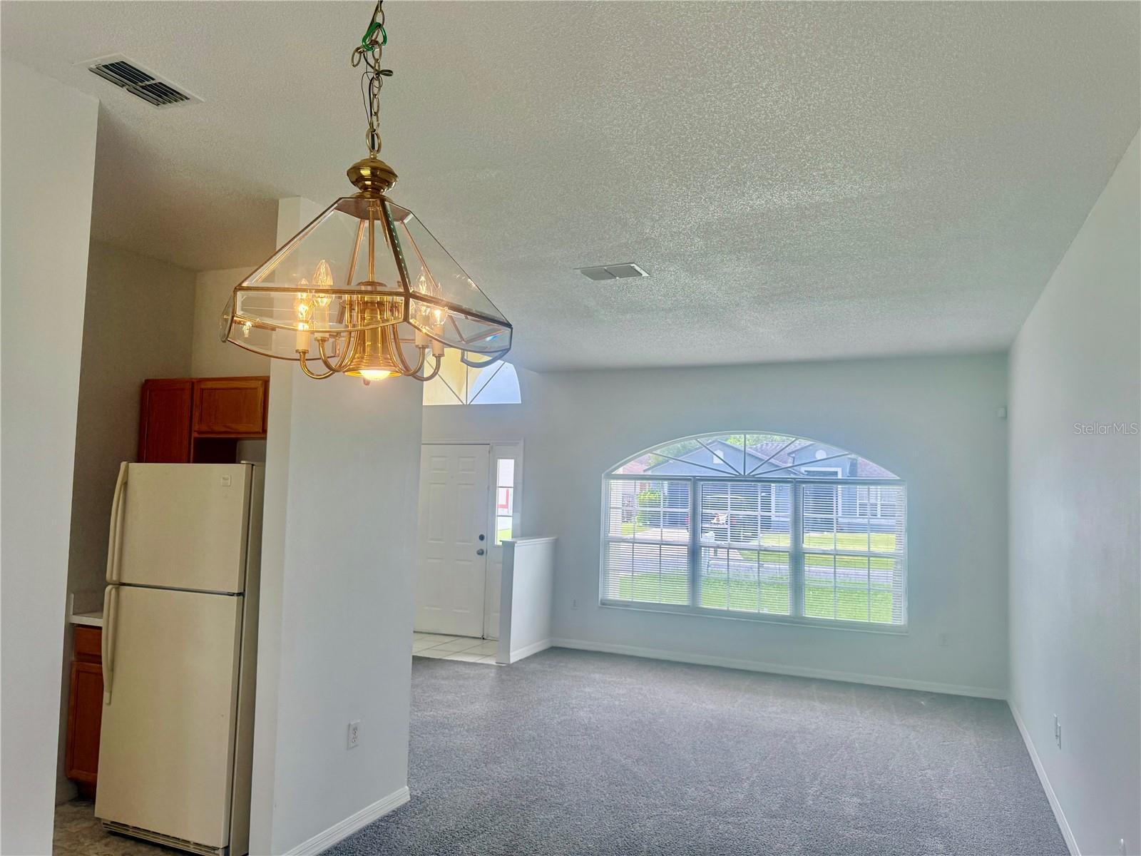 327 Alegriano Ct Property Photo 9