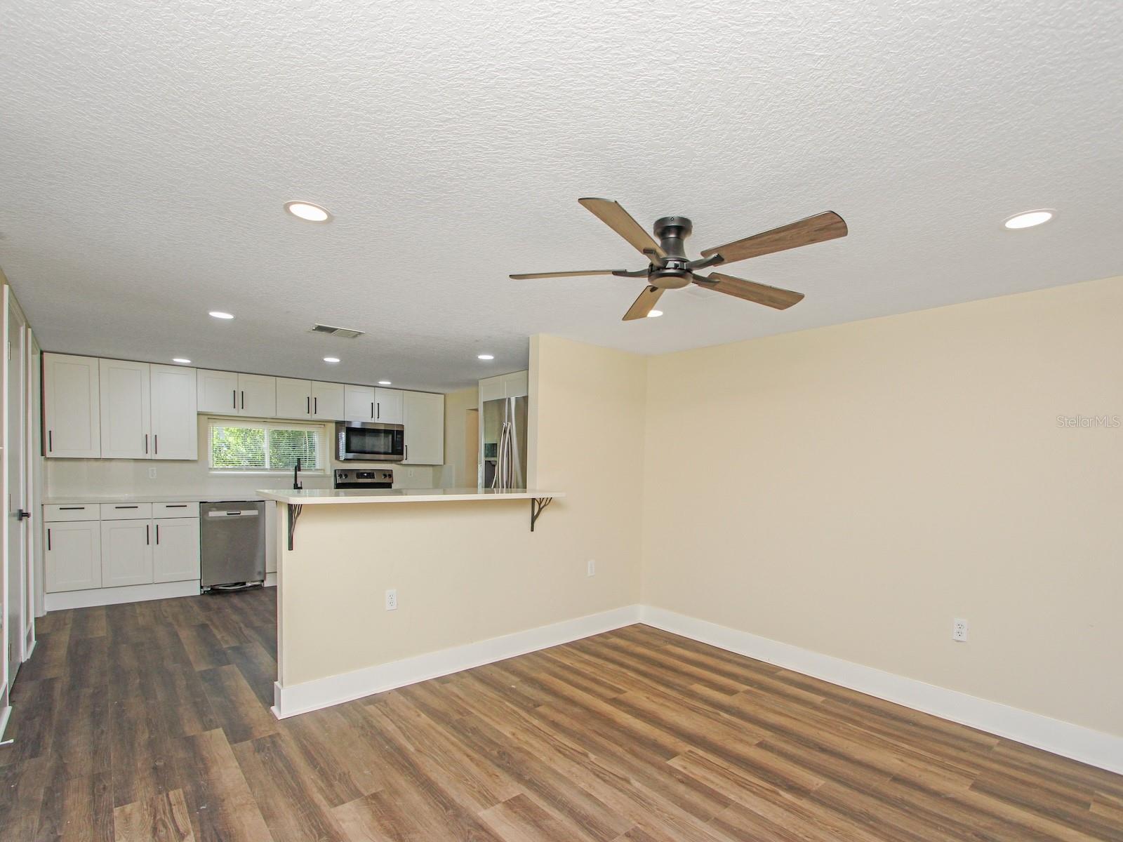 4265 Palm Dr Property Photo 8