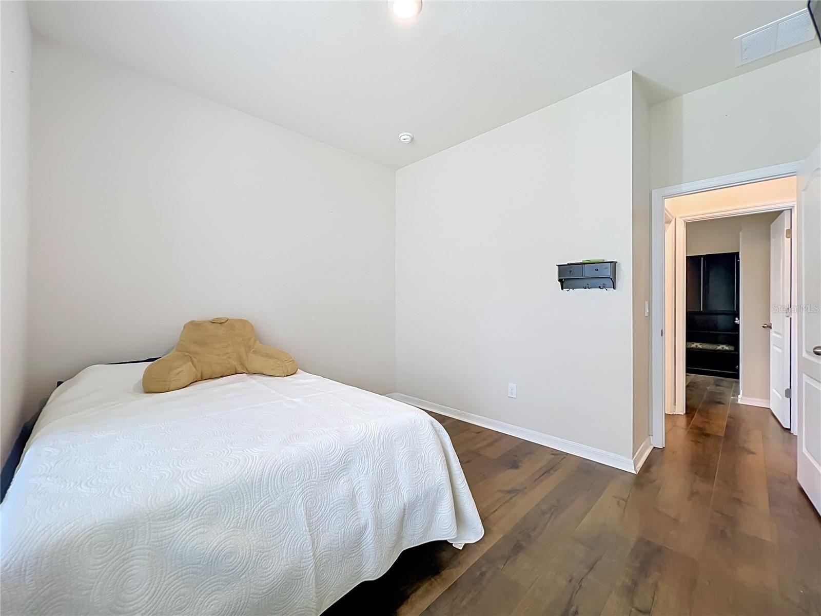 910 Trowman Aly Property Photo 50