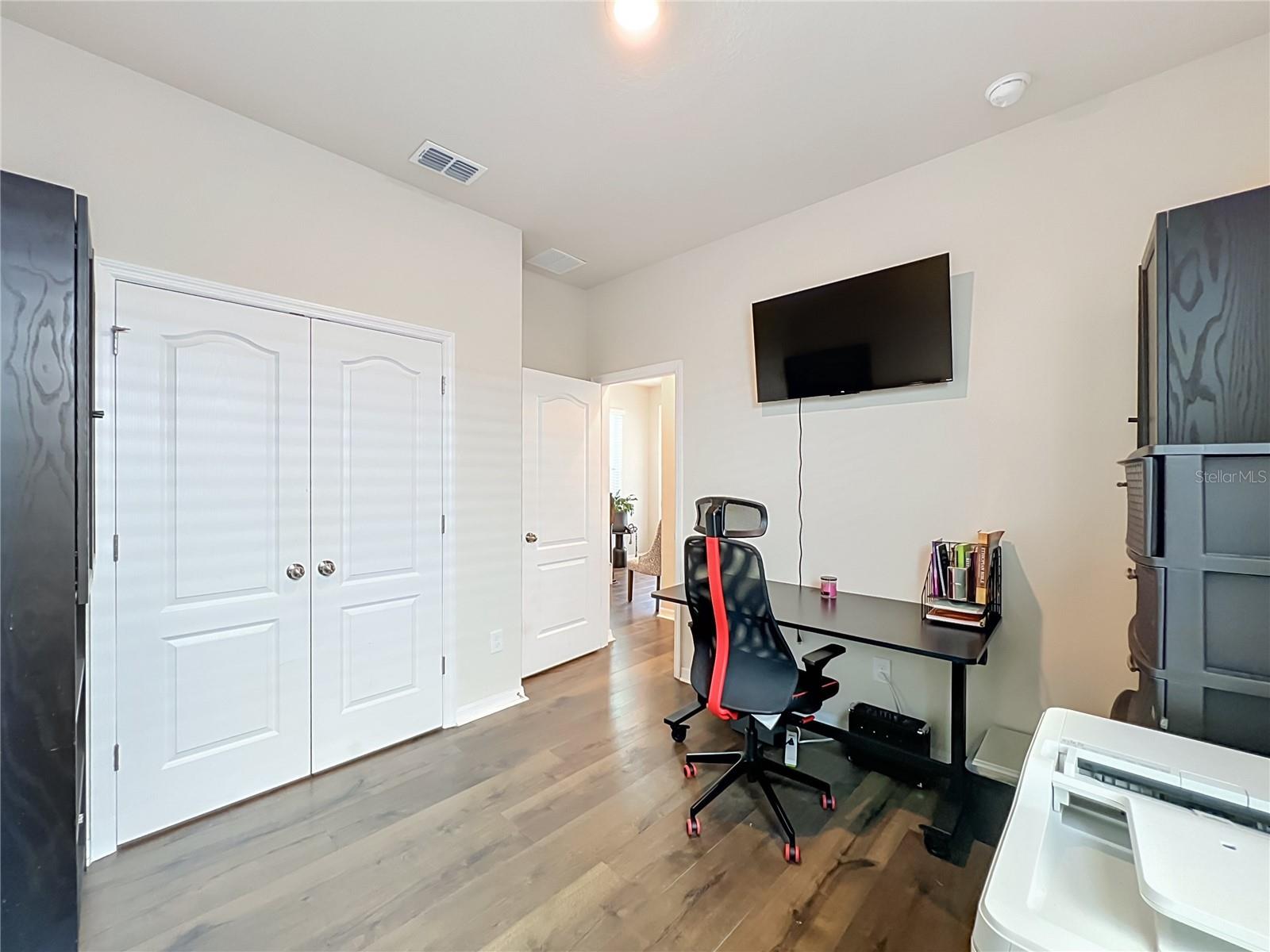910 Trowman Aly Property Photo 51