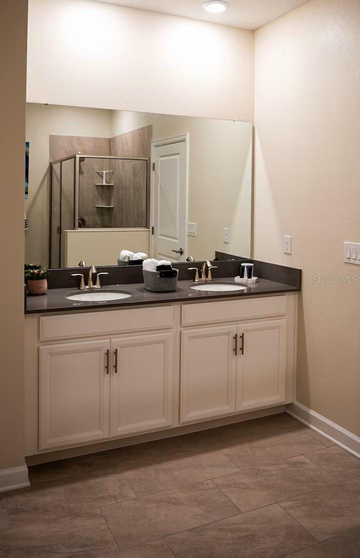 2860 Bookmark Dr Property Photo 23