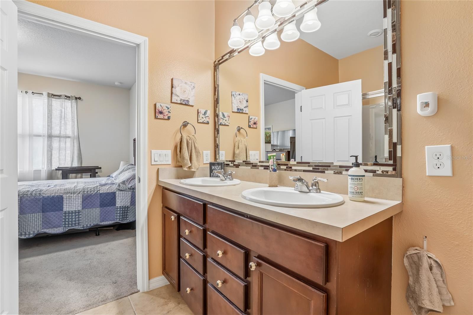 1808 Cayman Cove Cir Property Photo 29