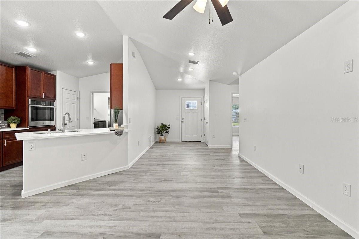 1128 Avenue K Property Photo 4