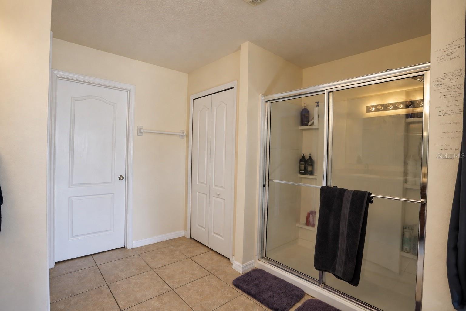 1921 Betsy Ross Ln Property Photo 25