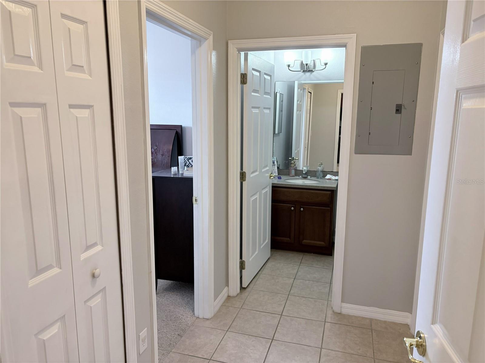 9422 Myrtle Creek Ln #812 Property Photo 17