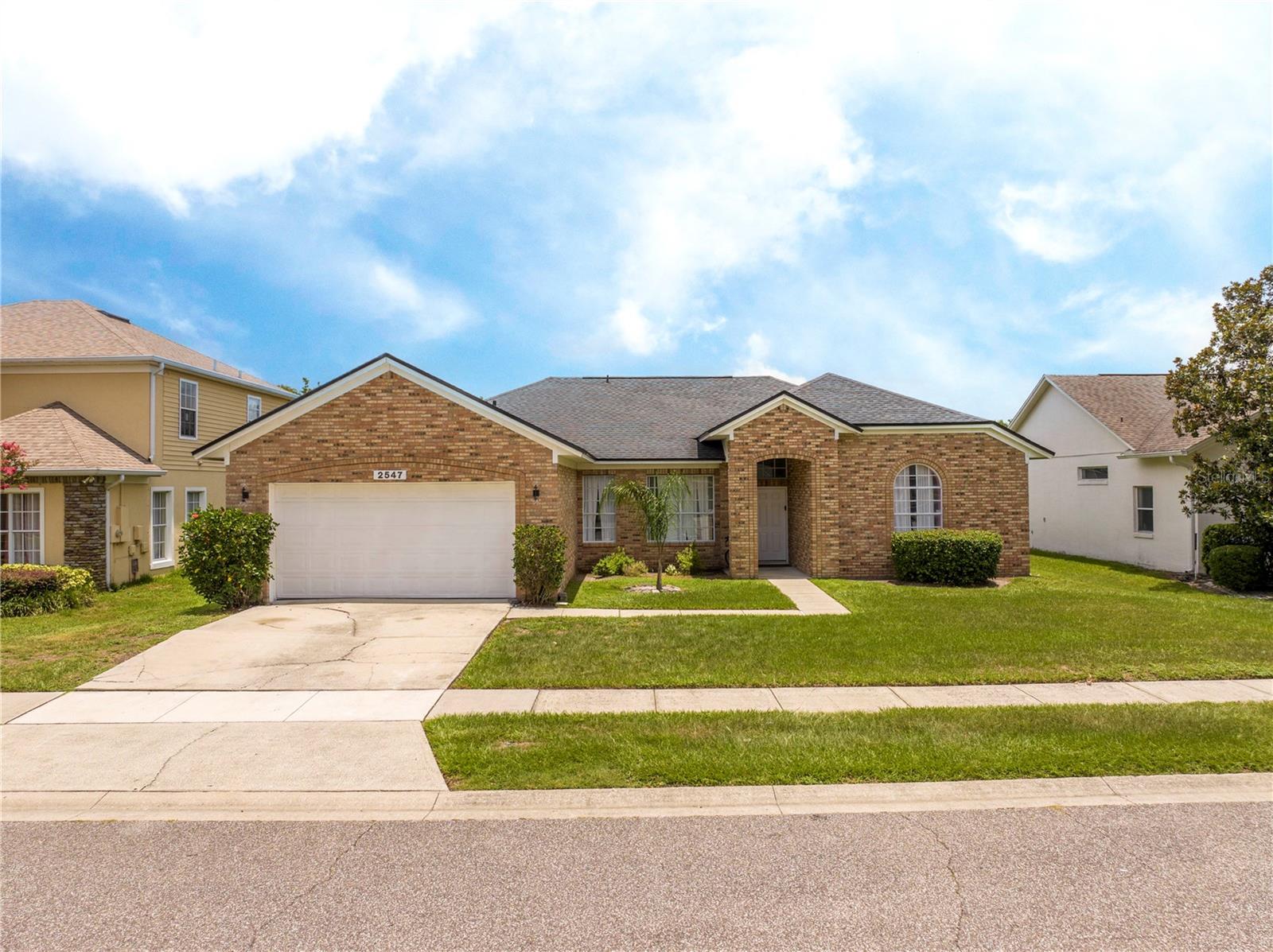 2547 Raccoon Run Ln Property Photo 1
