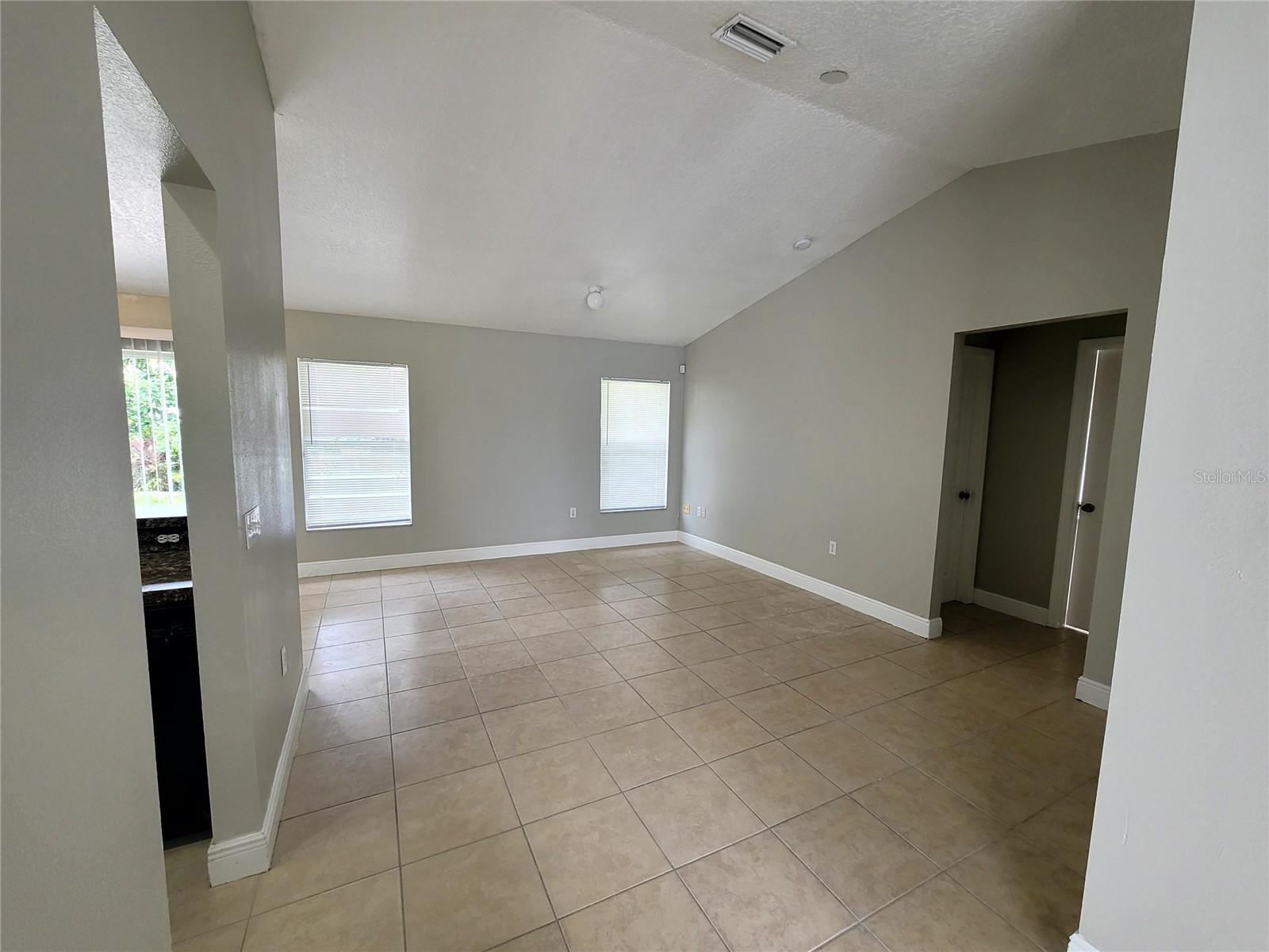 705 Caribou Dr Property Photo 3