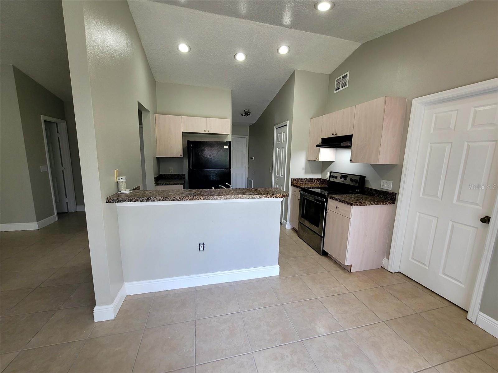 705 Caribou Dr Property Photo 5