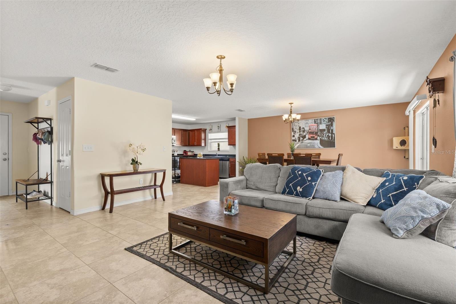 2914 Boating Blvd Property Photo 5