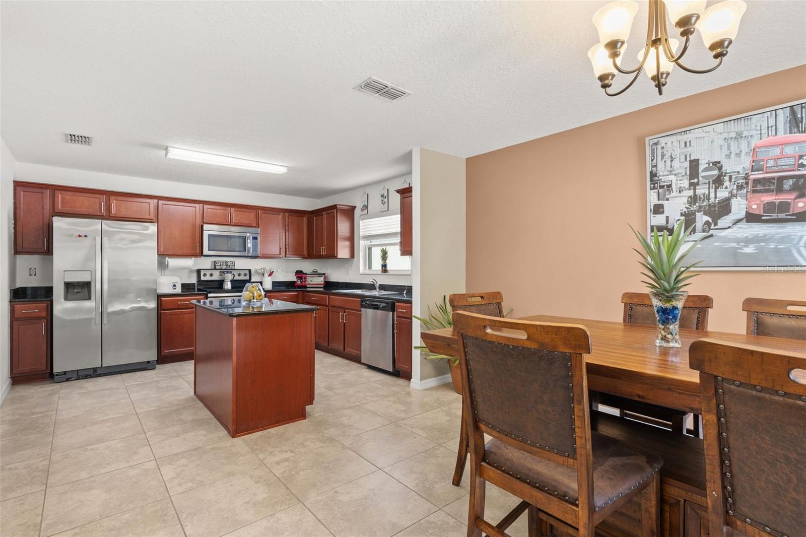 2914 Boating Blvd Property Photo 6
