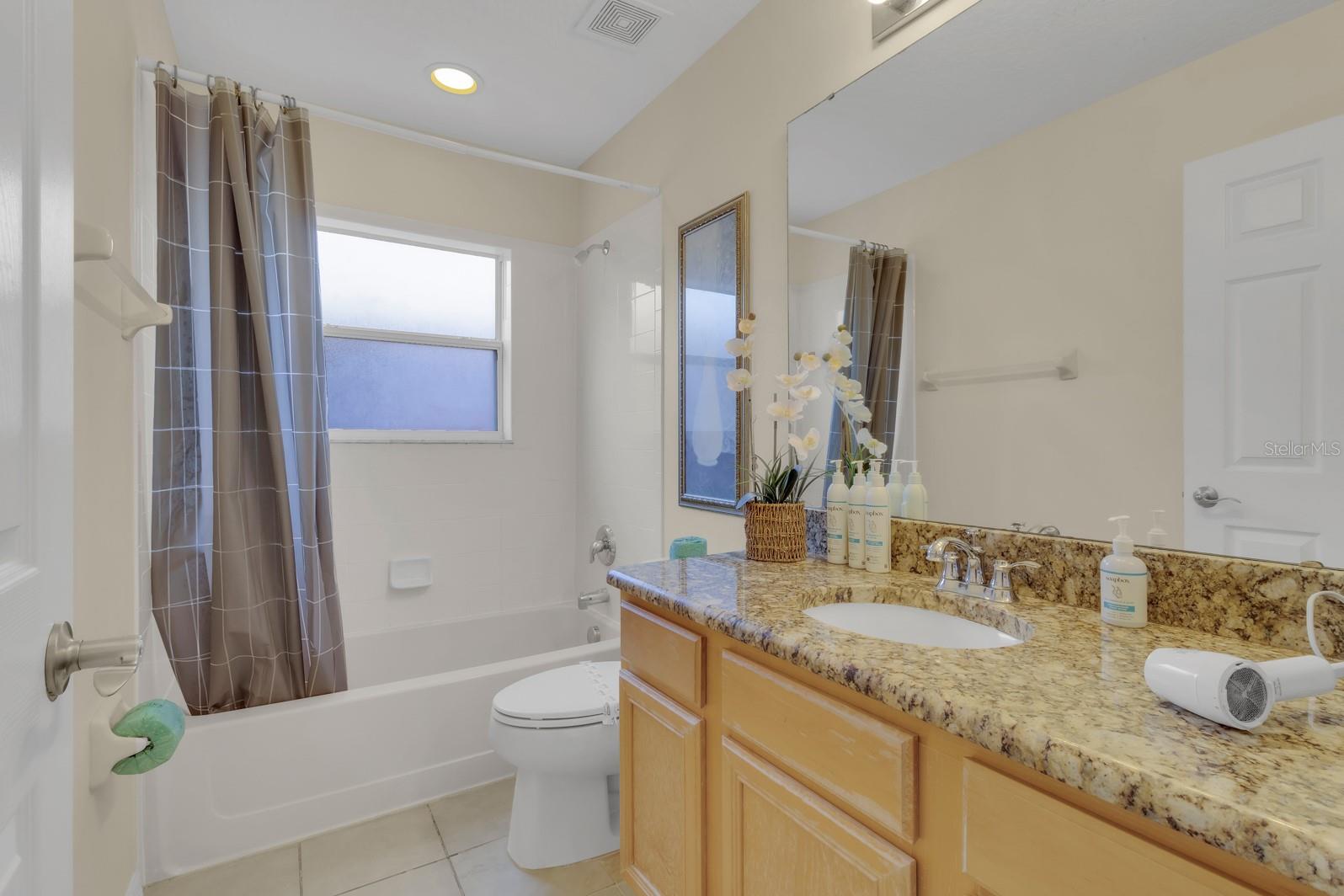 2752 Lido Key Dr Property Photo 8