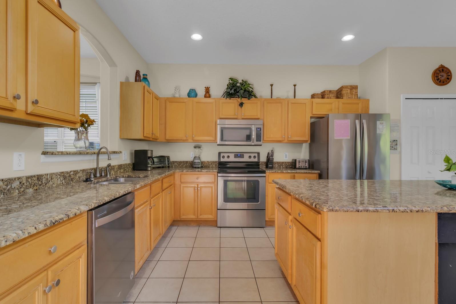 2752 Lido Key Dr Property Photo 40