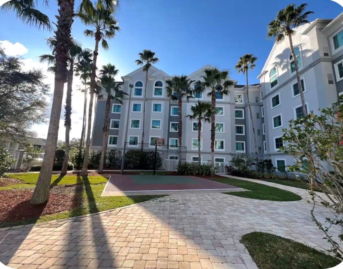 8303 Palm Pkwy #318 Property Photo 4