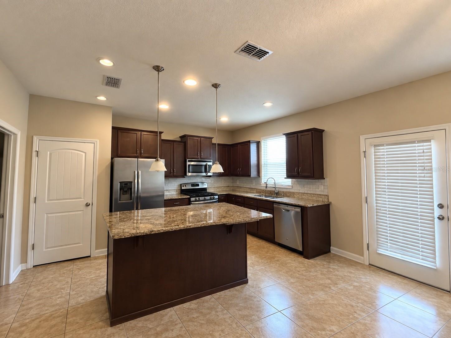 1554 Softshell St Property Photo 2