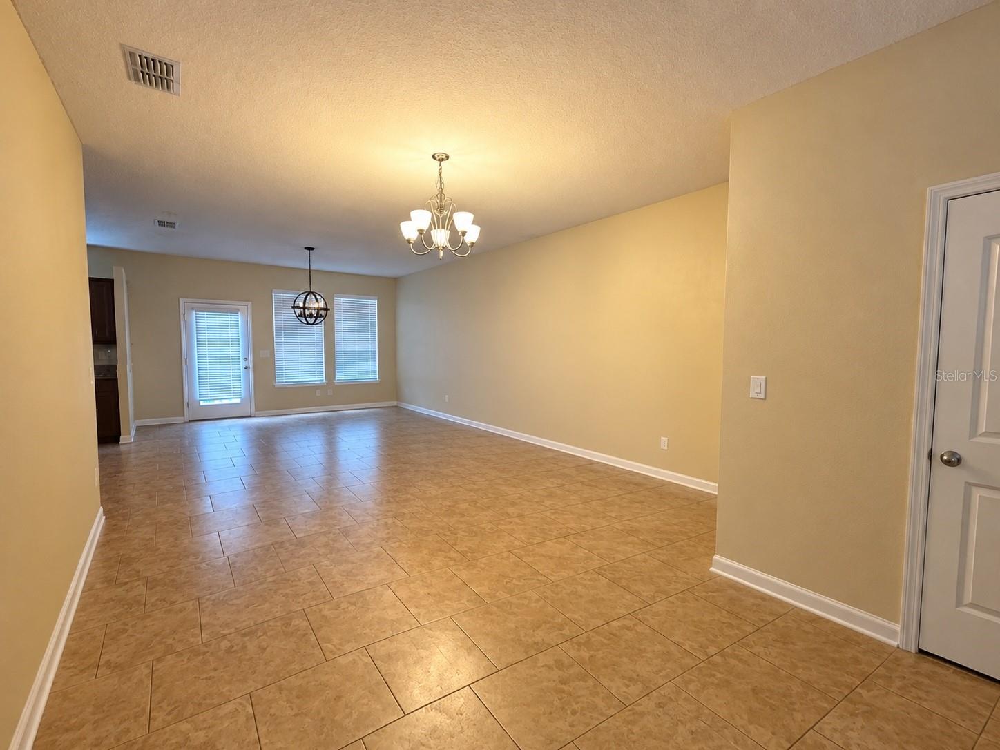 1554 Softshell St Property Photo 3