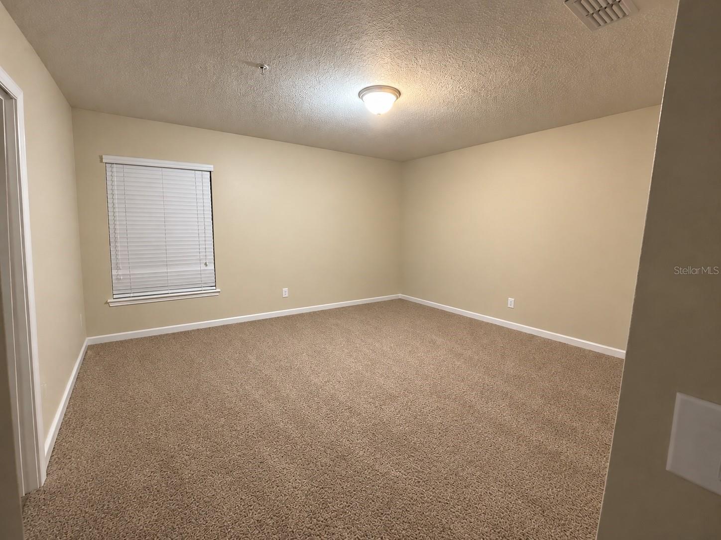 1554 Softshell St Property Photo 8