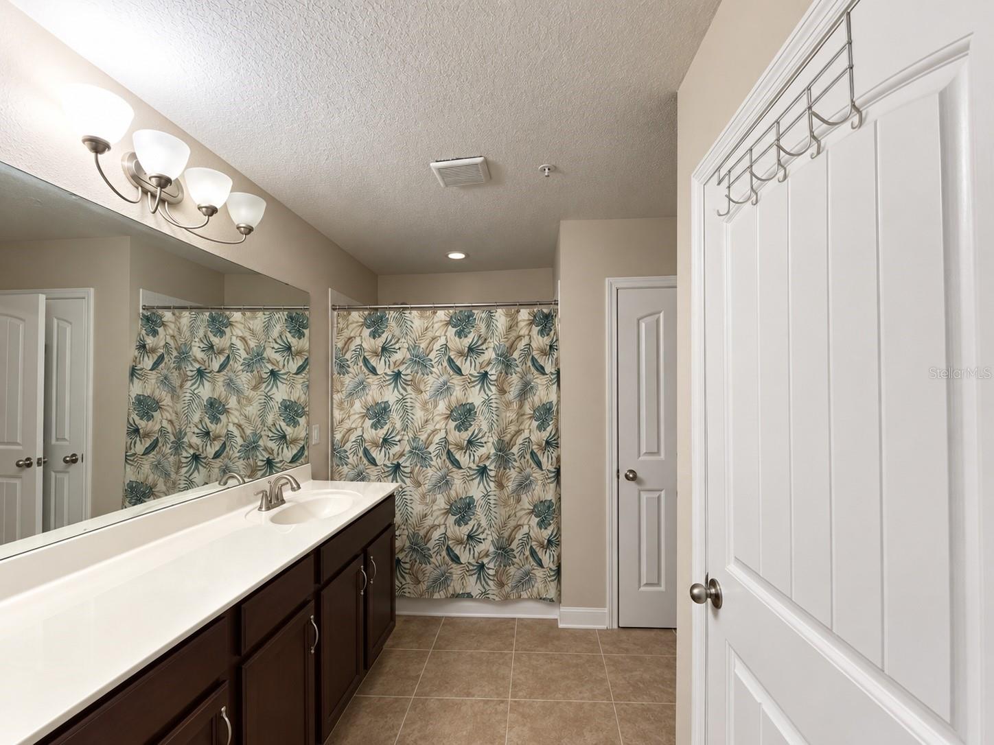 1554 Softshell St Property Photo 9