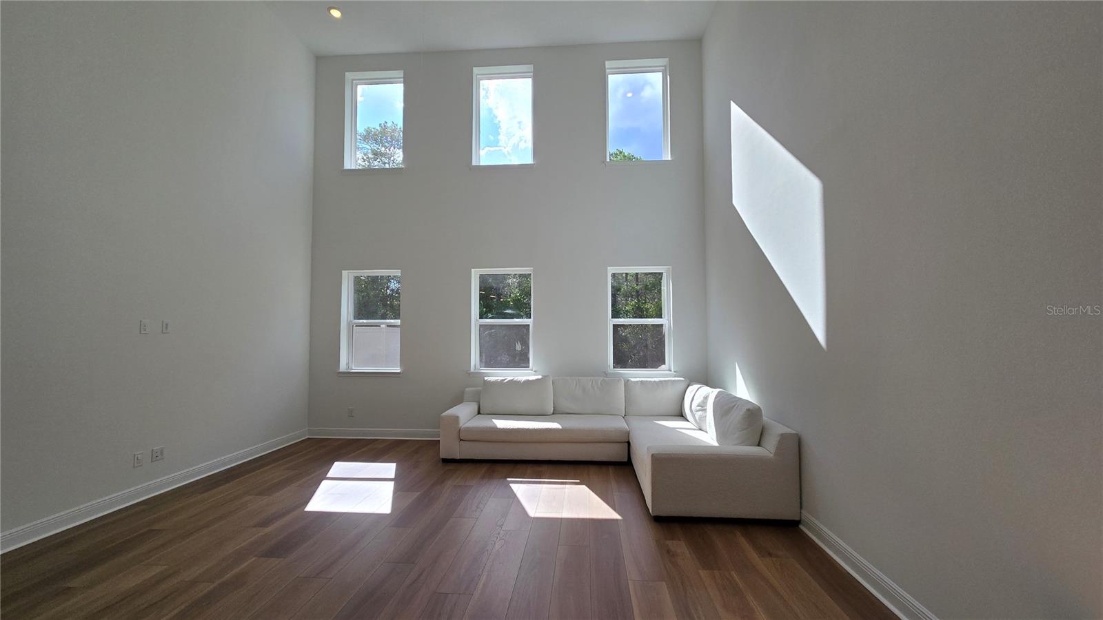 2268 Broadbrook Dr Property Photo 9