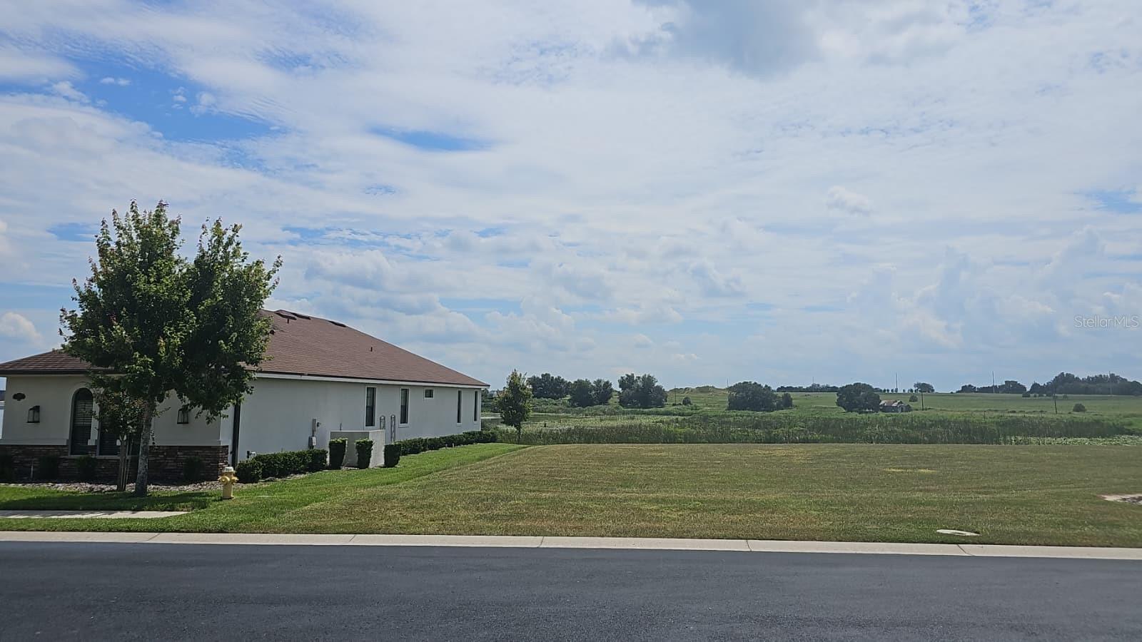 120 Caladium Ave Property Photo 2