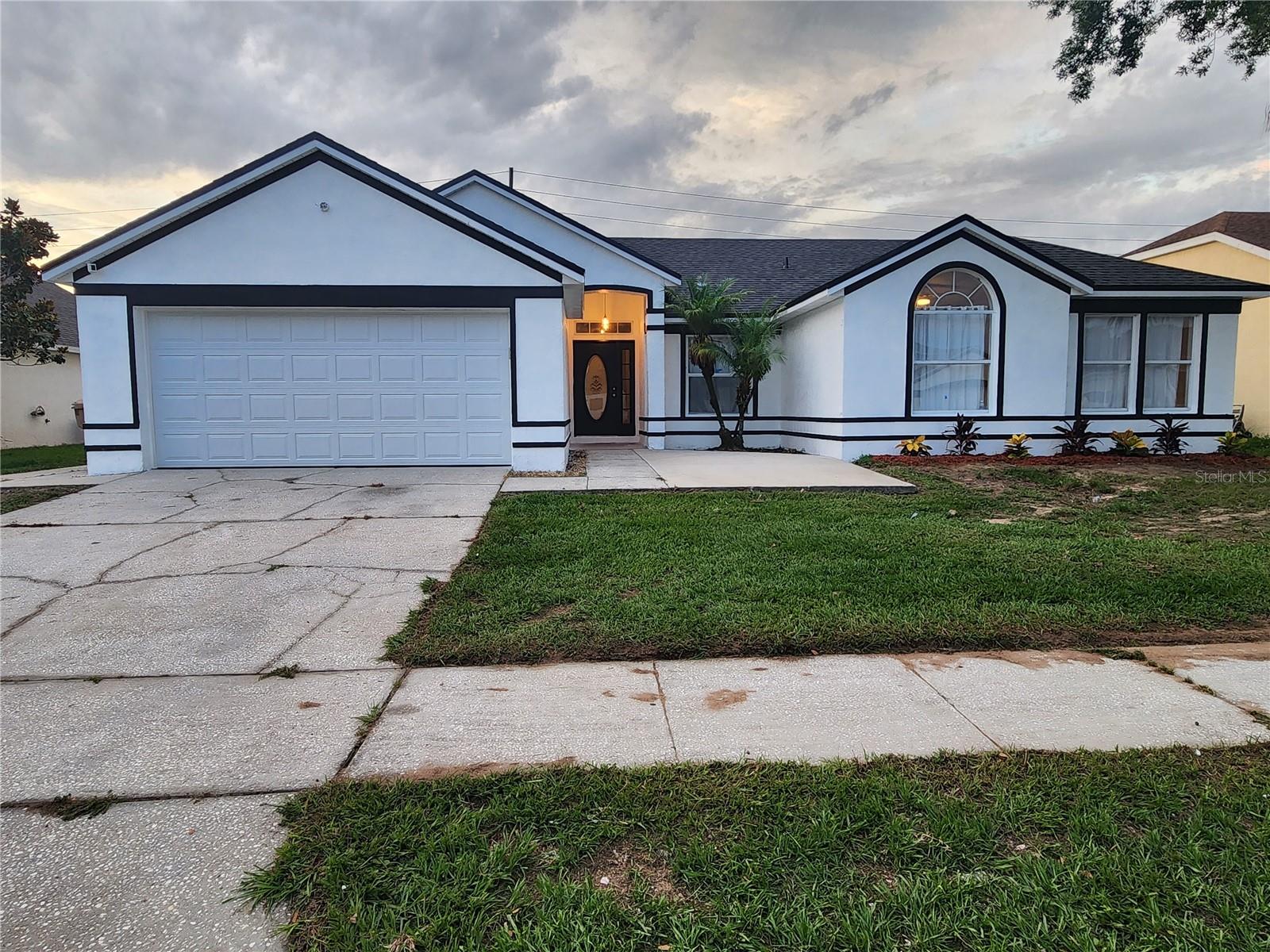 2883 PICADILLY CIR Property Photo 1