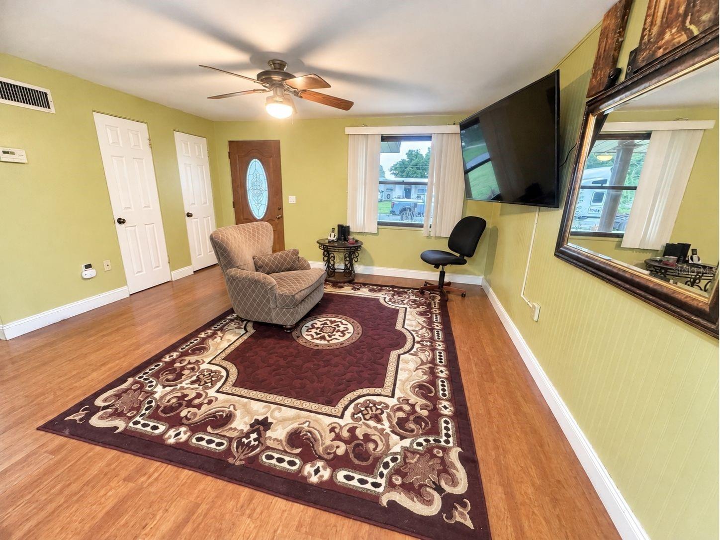 3022 Venice Way Property Photo 6