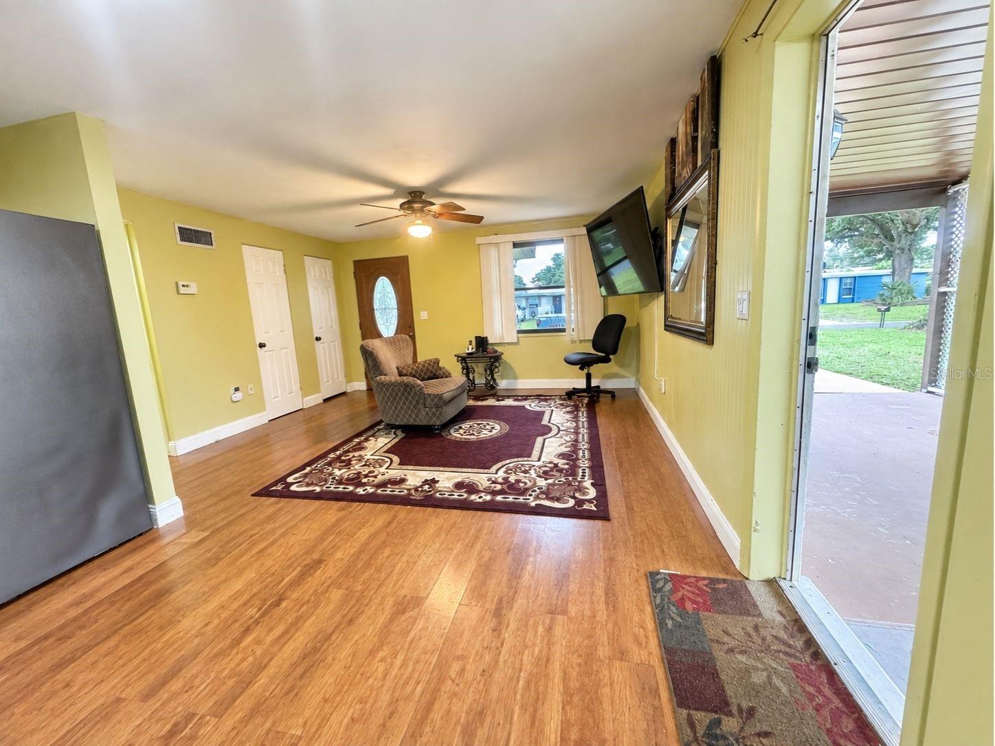 3022 Venice Way Property Photo 8