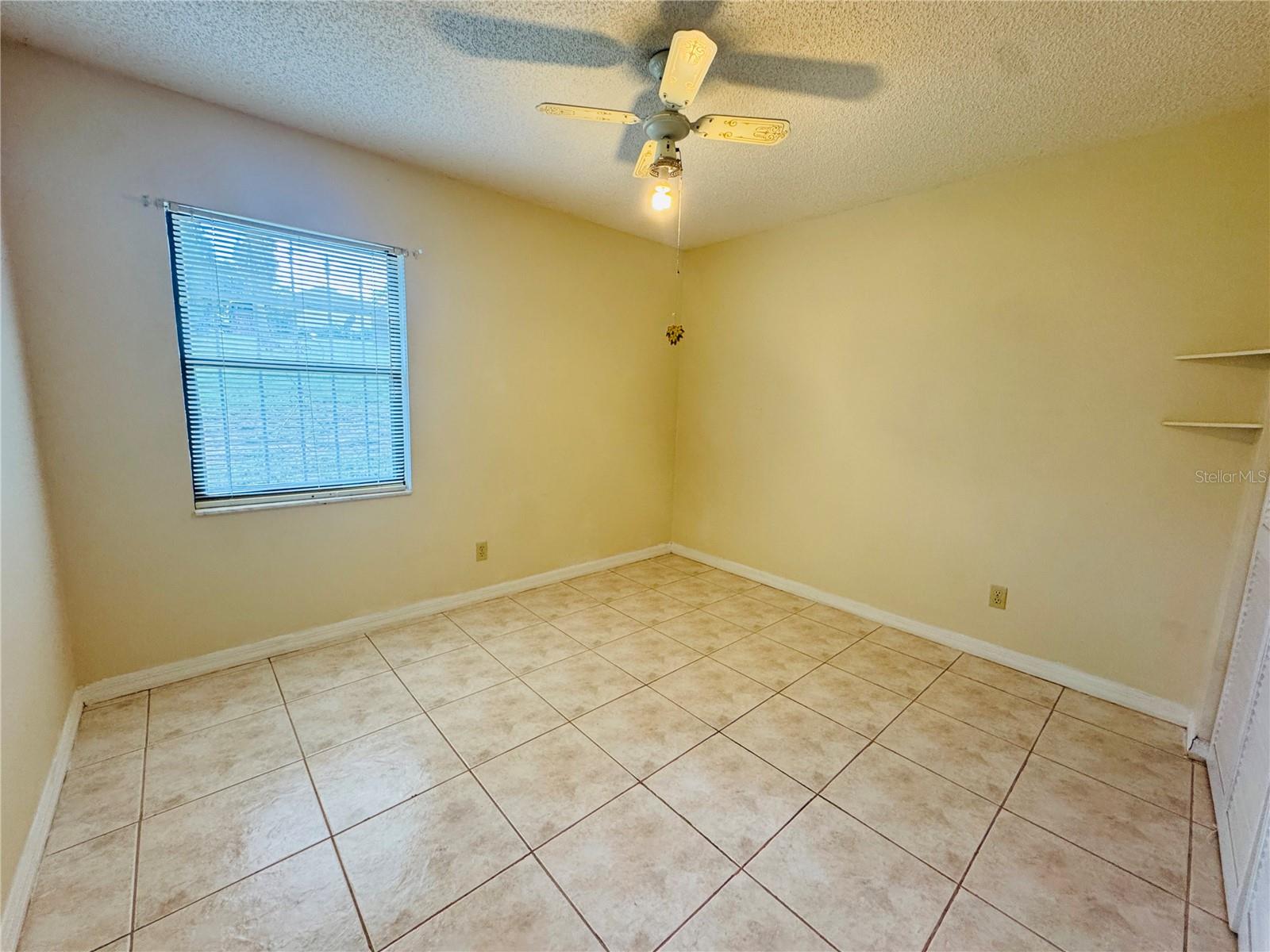 819 Chamberlain Loop Property Photo 3