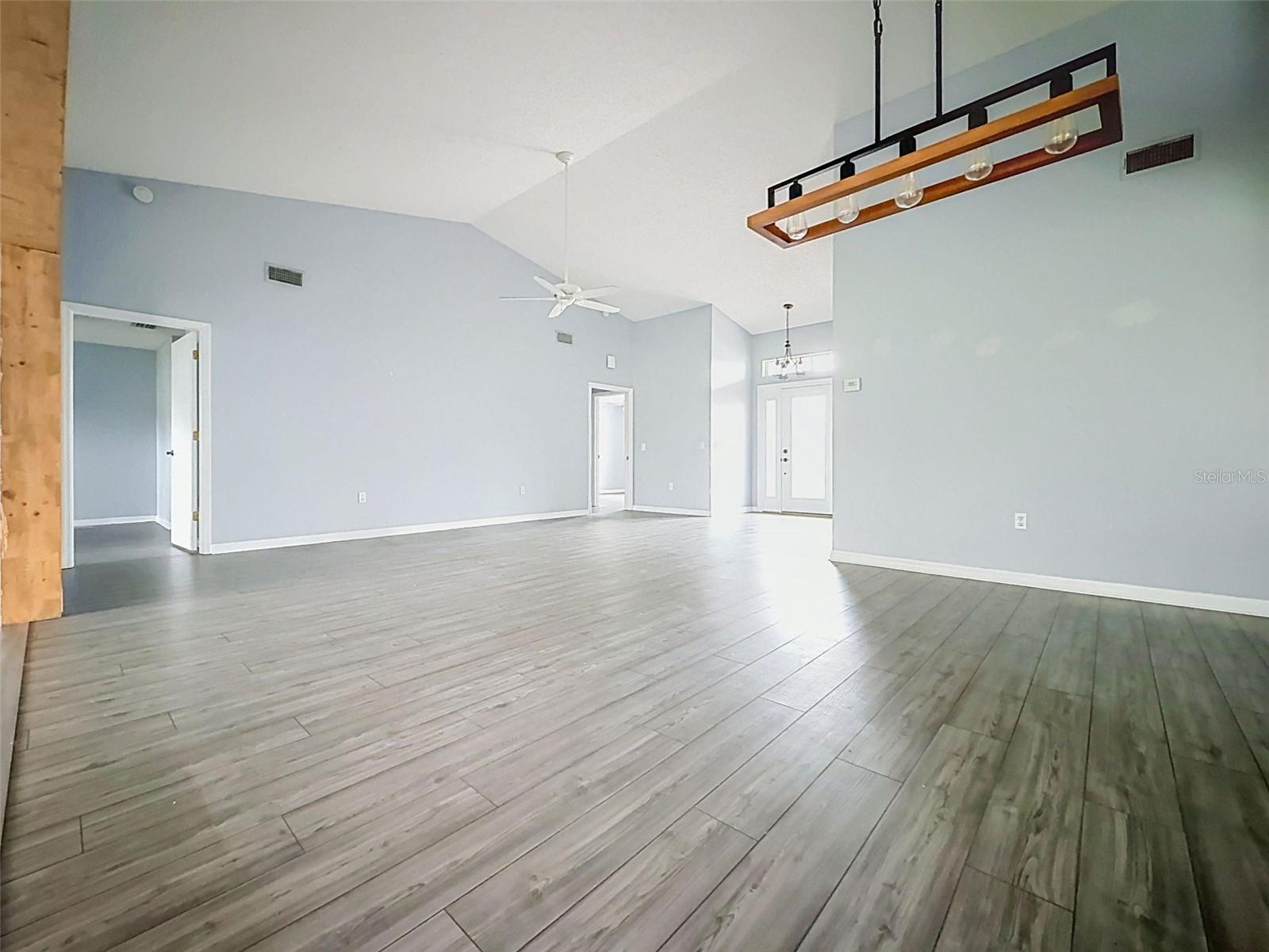 18709 Summersong Dr Property Photo 43