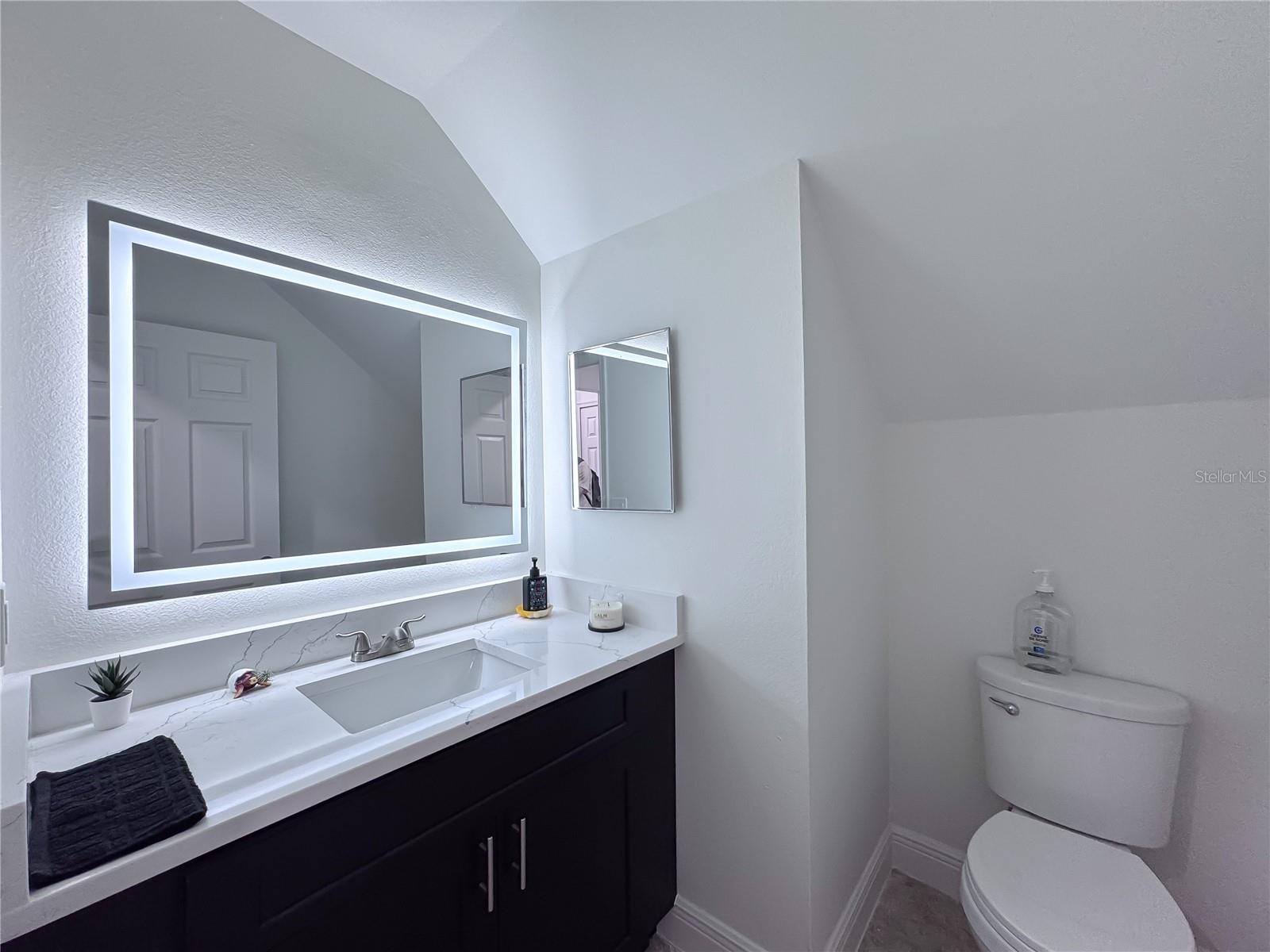 2425 Ashecroft Dr Property Photo 28