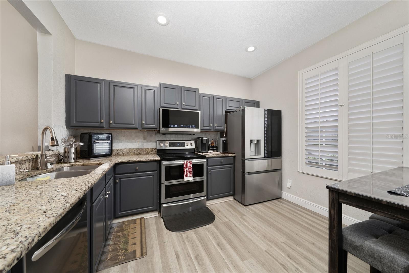 13301 Summerton Dr Property Photo 4
