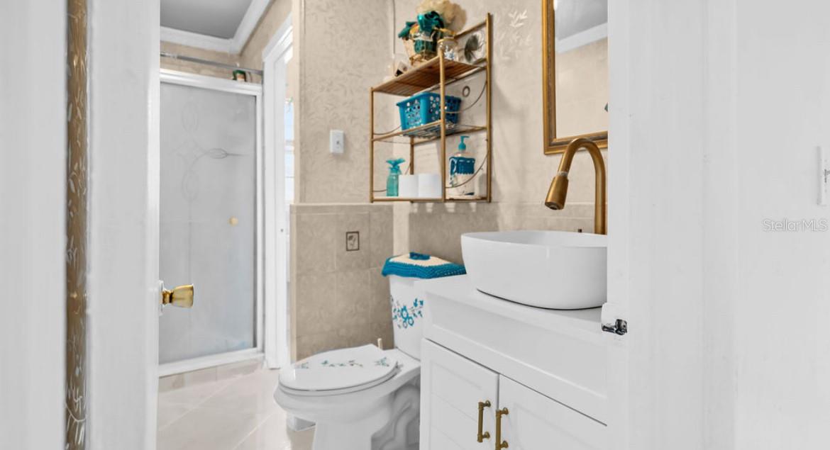 4202 Anthony Ln Property Photo 11