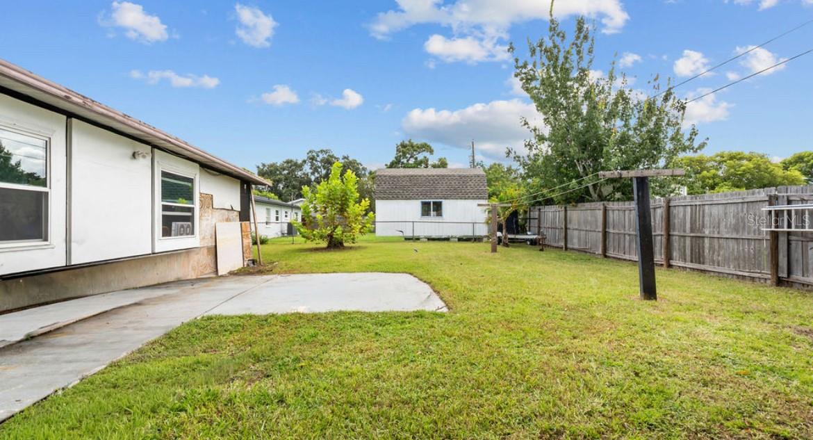 4202 Anthony Ln Property Photo 13