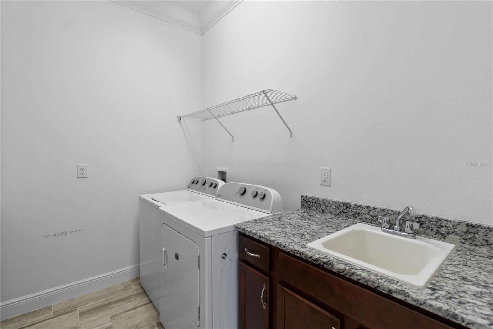 2491 Yellow Brick Rd Property Photo 35