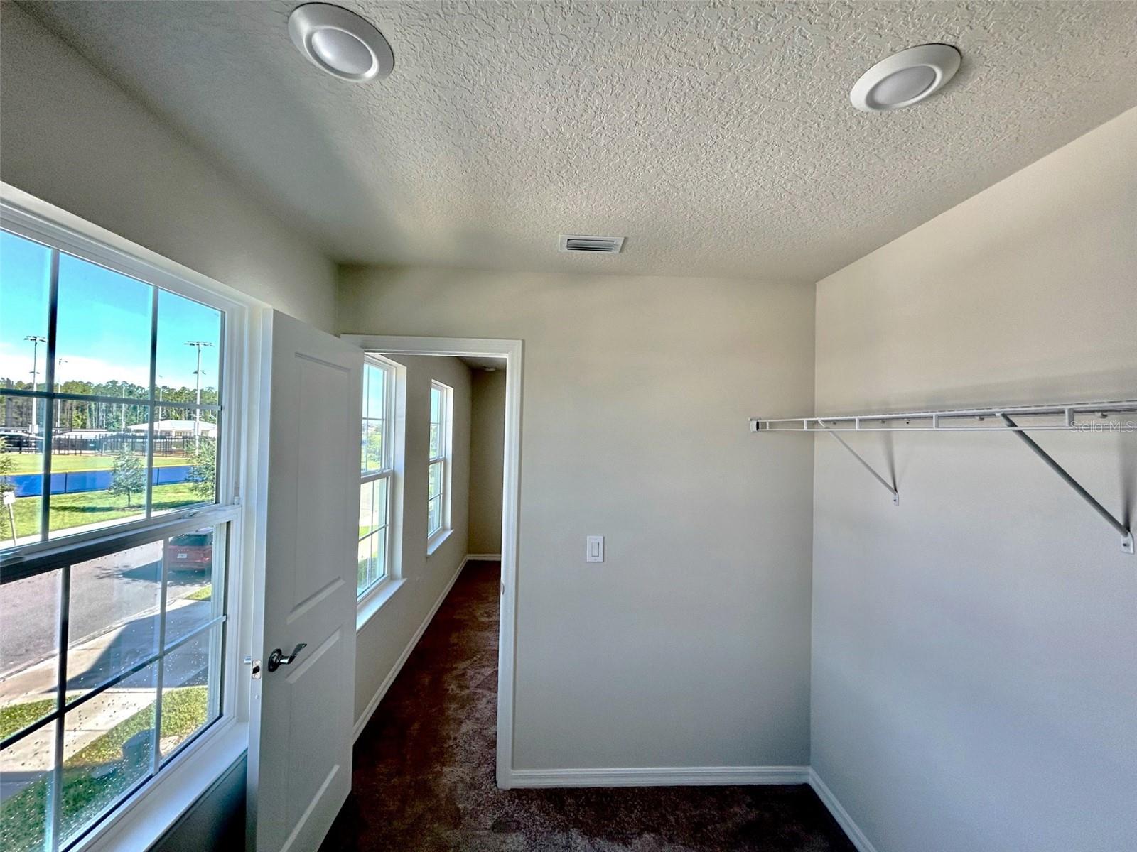 10621 Bissell St Property Photo 12
