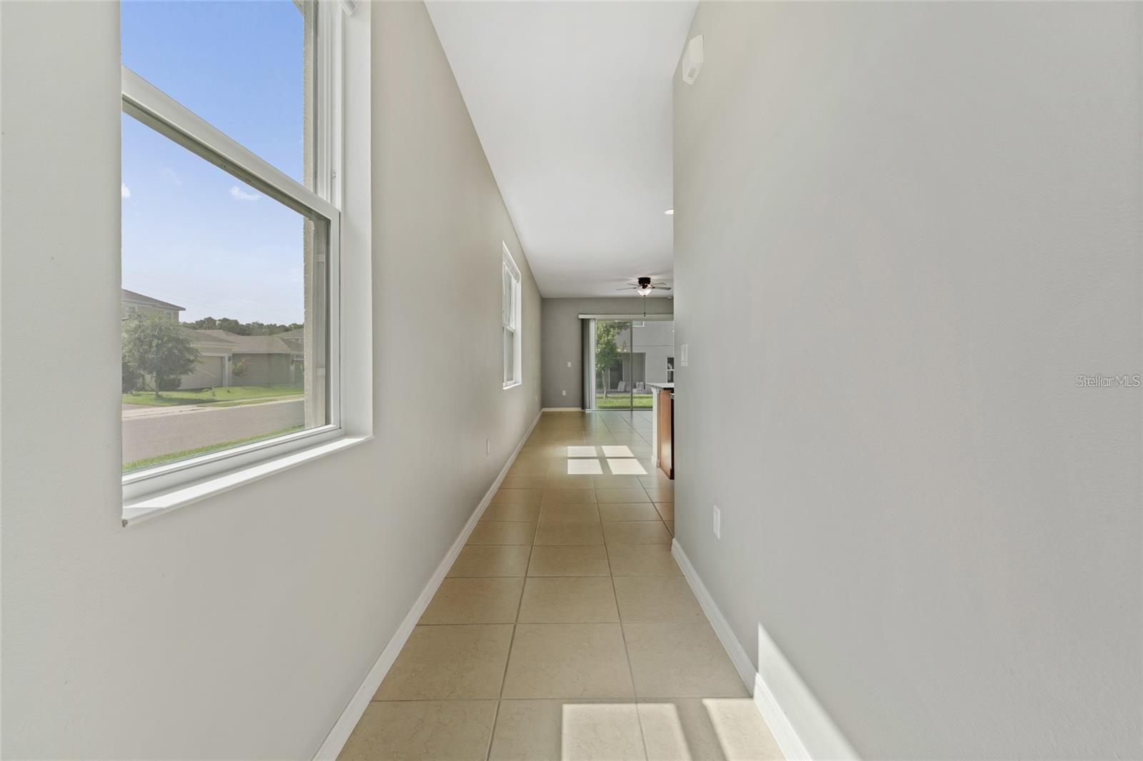 1678 Swan Swim Dr Property Photo 4
