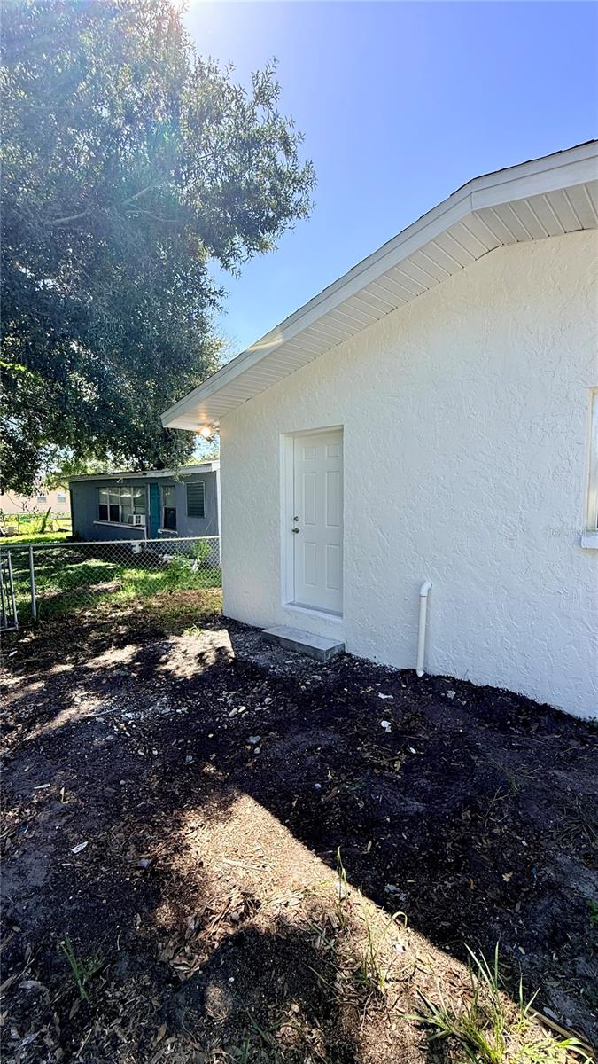 1903 24th Unit C St Property Photo 3