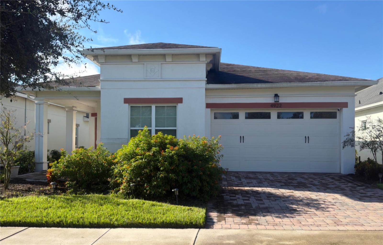 4922 CATALPA DR Property Photo 1