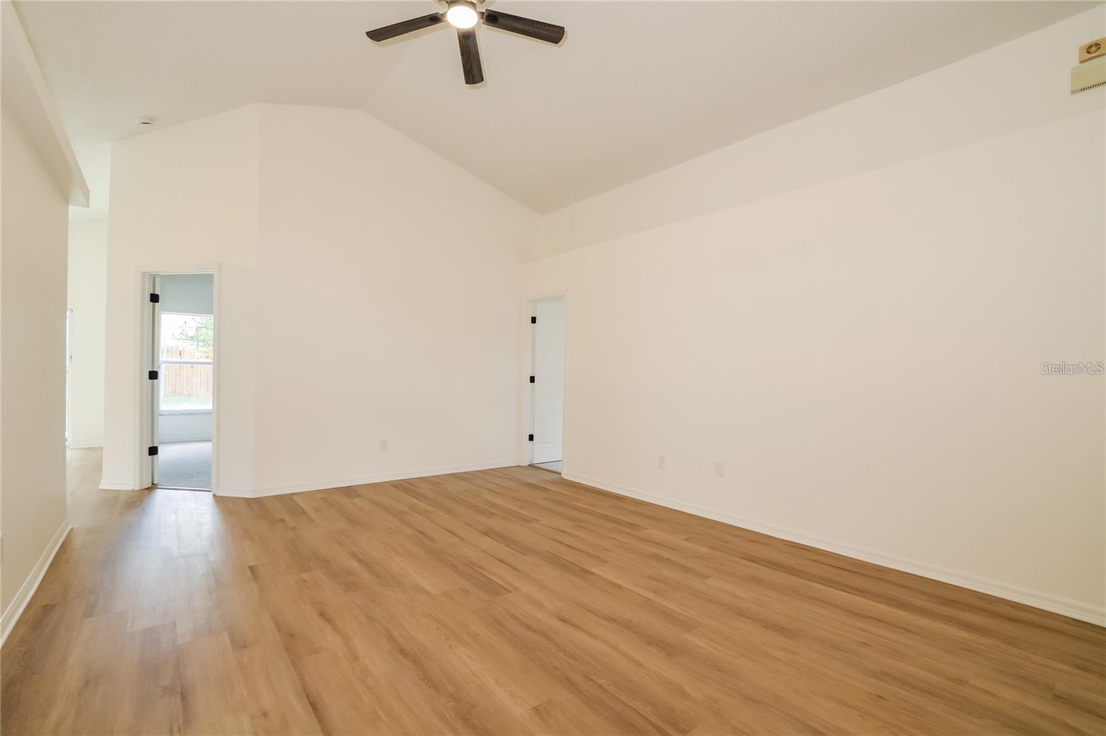 148 Heather Lynn Dr Property Photo 5