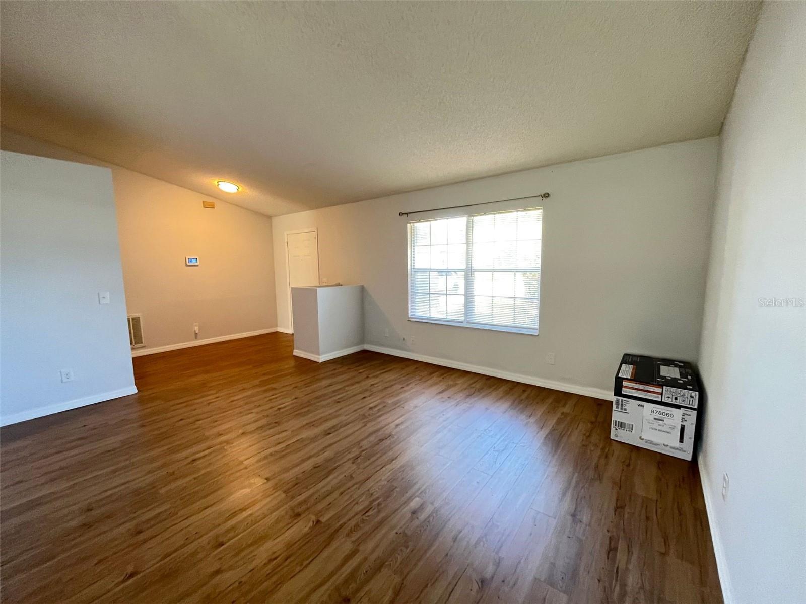 1098 W Seagate Dr Property Photo 5