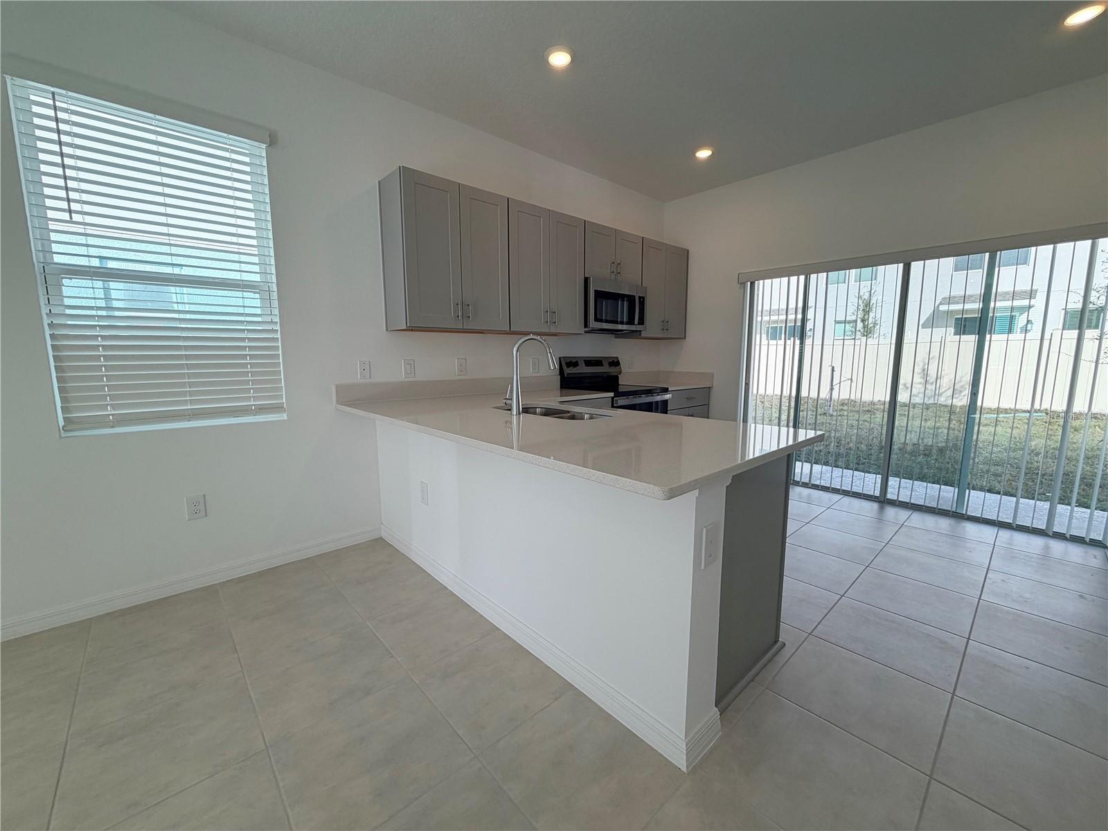 2942 Skyline Loop Property Photo 4