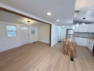1370 Shipwreck Ln Property Photo 2