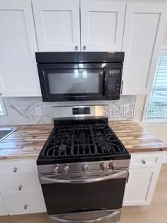 1370 Shipwreck Ln Property Photo 6