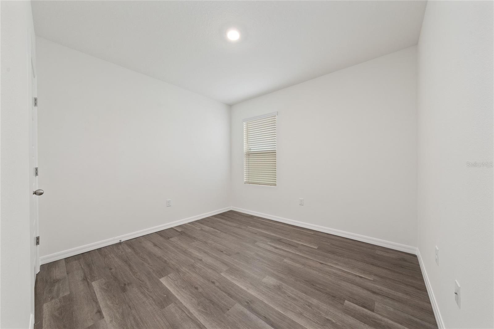 698 Park Place Blvd Property Photo 24