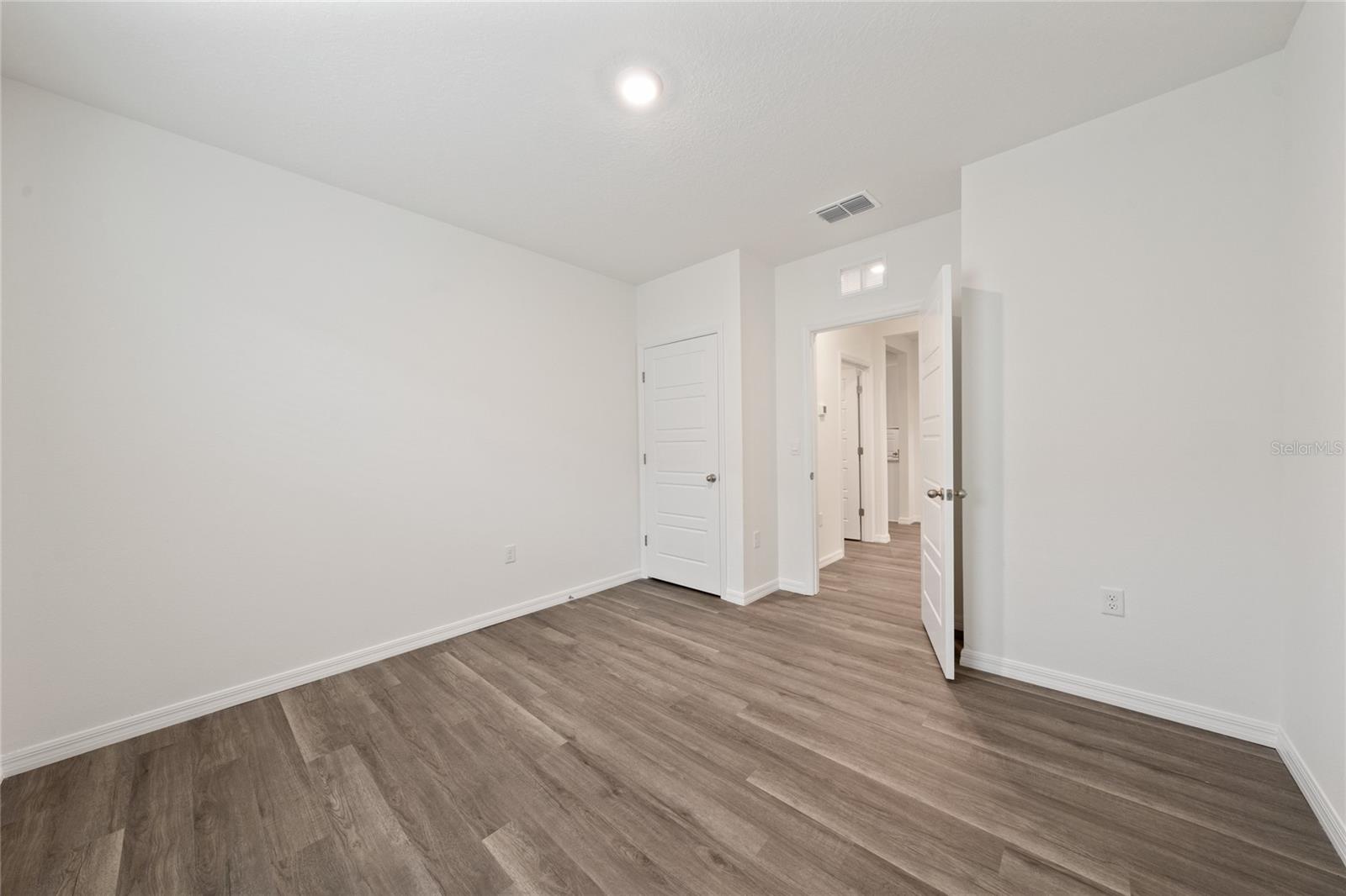 698 Park Place Blvd Property Photo 27