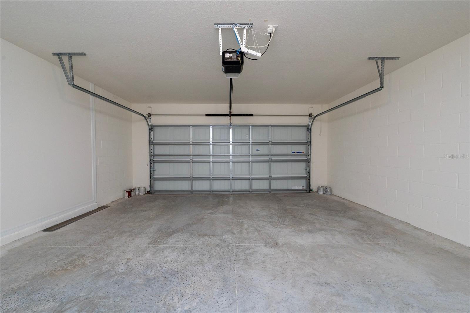 698 Park Place Blvd Property Photo 33